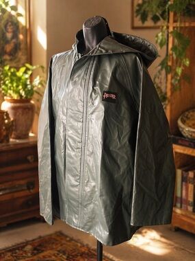PIONEER Dark Green Men Large Rain Coat PVC/Polyester Wind & Chemical Protection